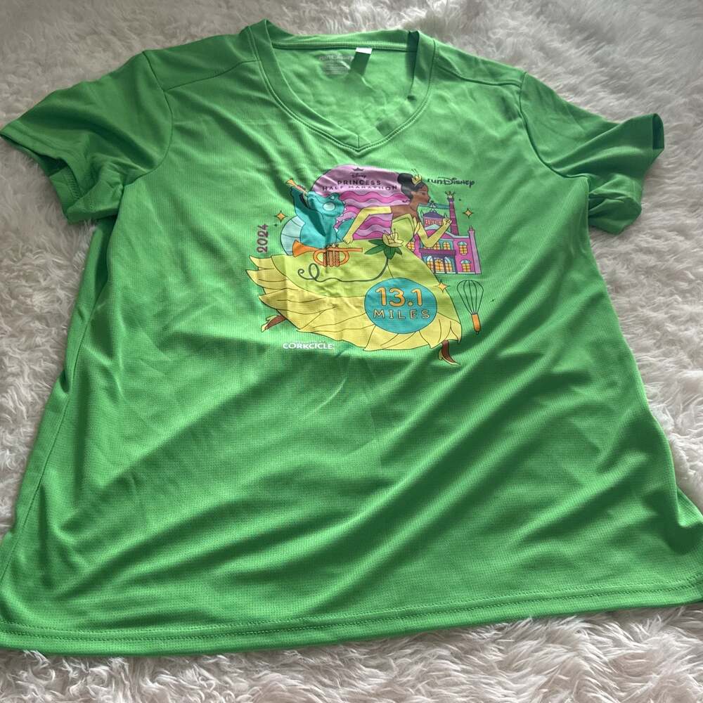 RunDisney 2024 Princess Half Marathon T-shirt‎ Women’s size large